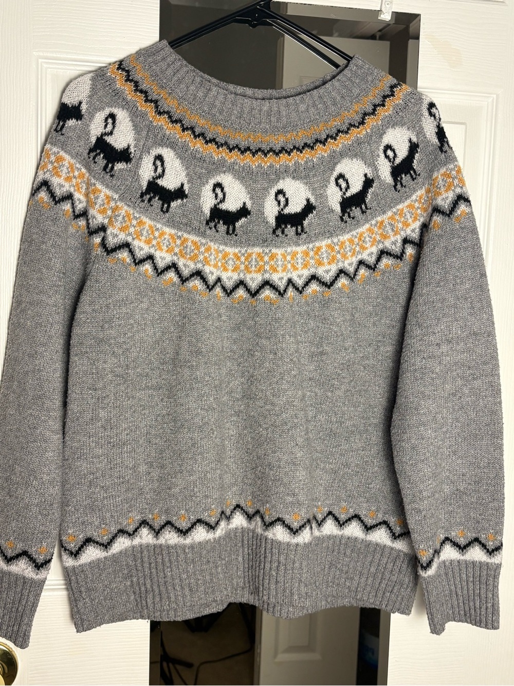Women’s Sweater with Black Cat Motif Size L